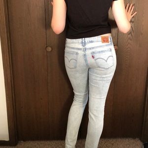 Levi’s 711 Skinny Light Acid Wash Jean